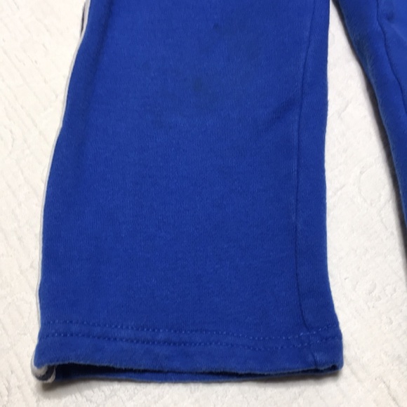 2T (6/$20) OshKosh Sweatpants - Picture 3 of 15